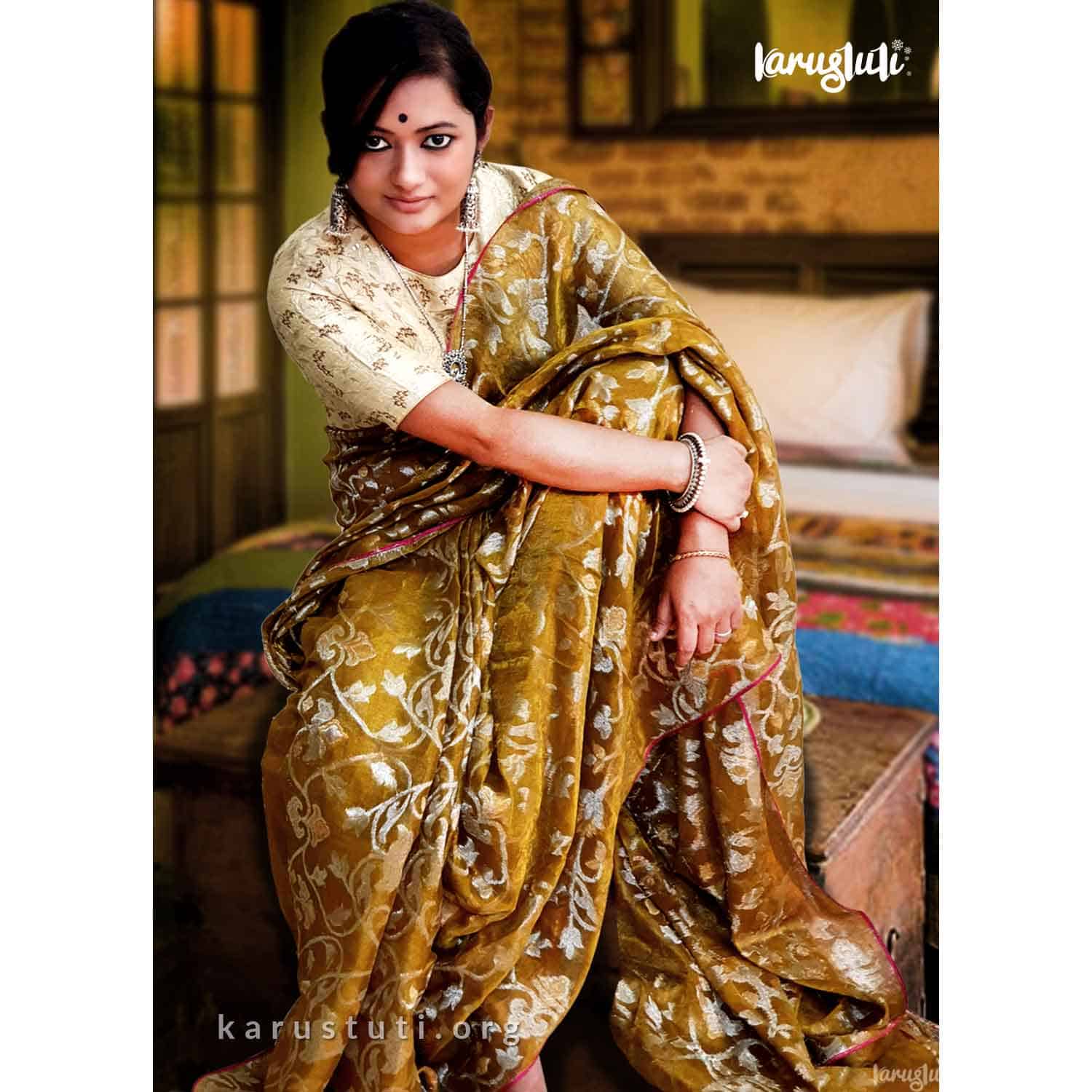 Metallic linen Handloom Saree