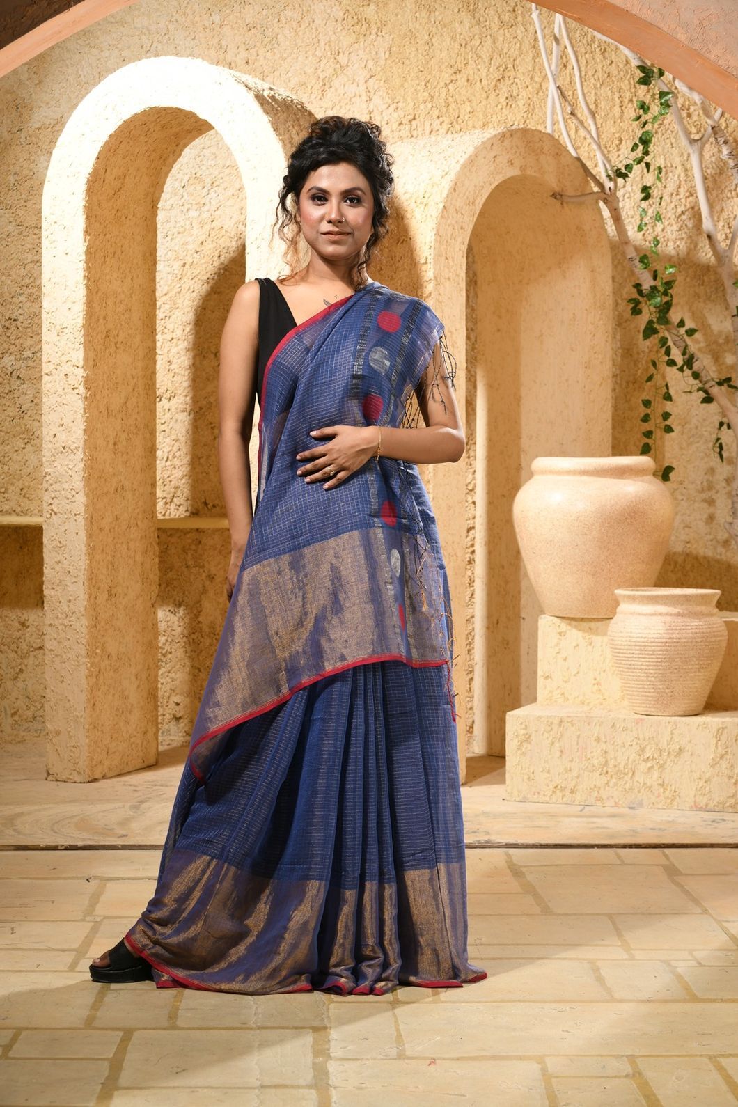 METALLICHANDLOOMSAREE-KARU-12-BLUEANDSILVERGOLDZARIBORDER- (1)