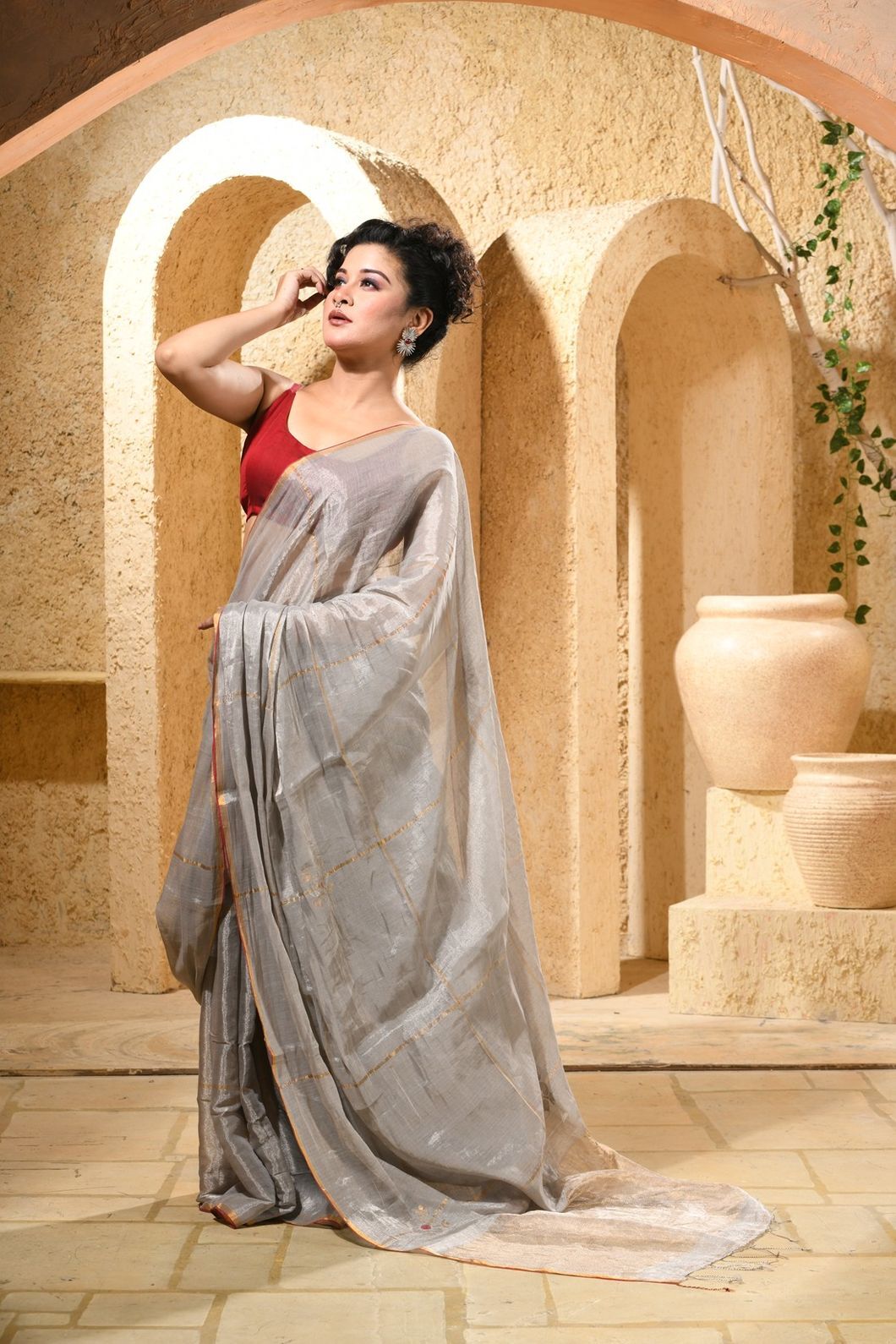 METALLICHANDLOOMSAREE-KARU21-SILVER-WHITE (1)