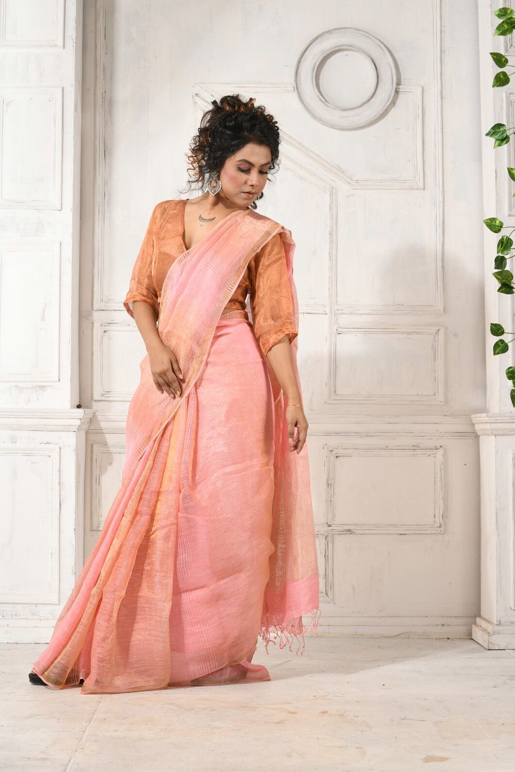 LINENMETALLICHANDLOOMSAREE-KARU27